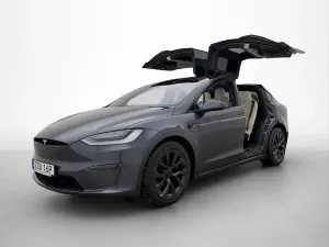 Tesla Model X 2023