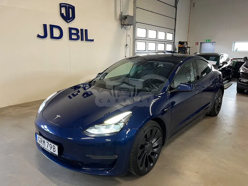 Tesla Model 3 2021