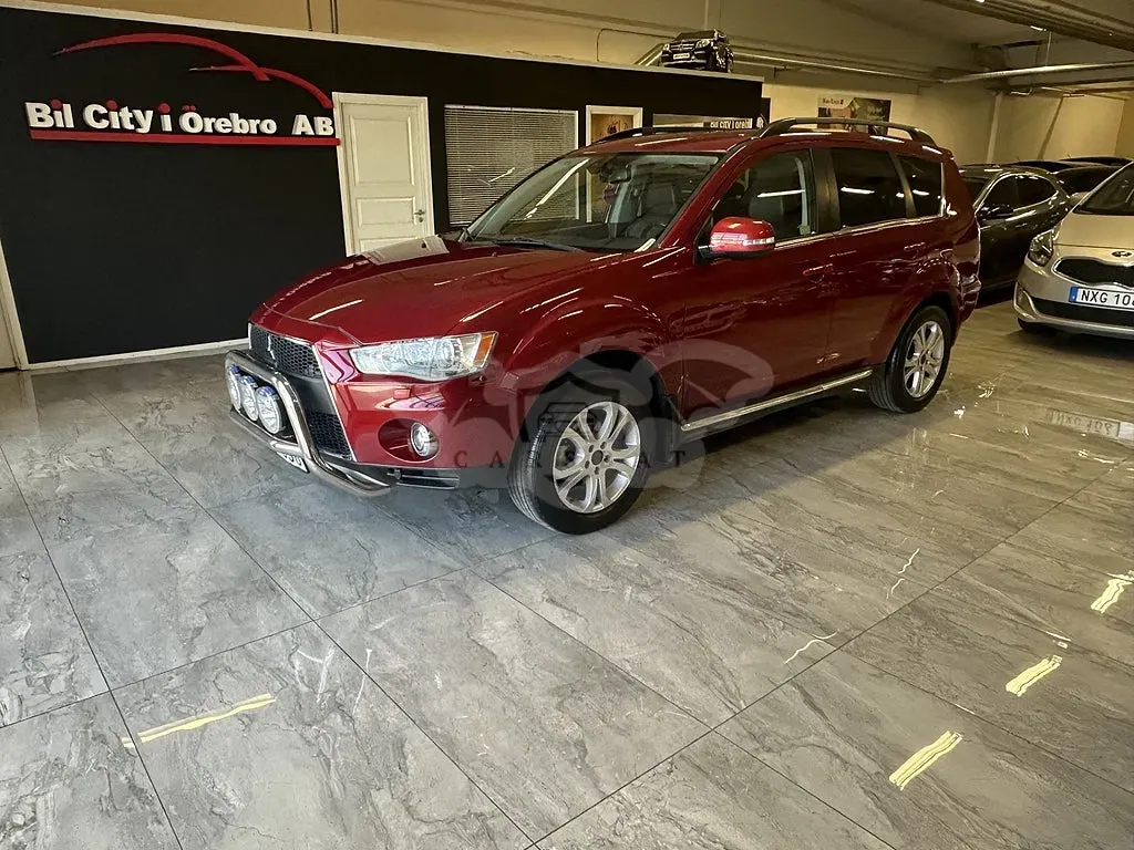 Mitsubishi Outlander 2012