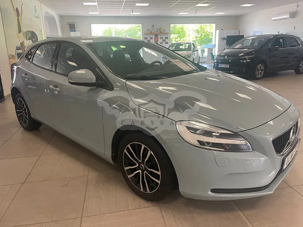 Volvo V40 2017