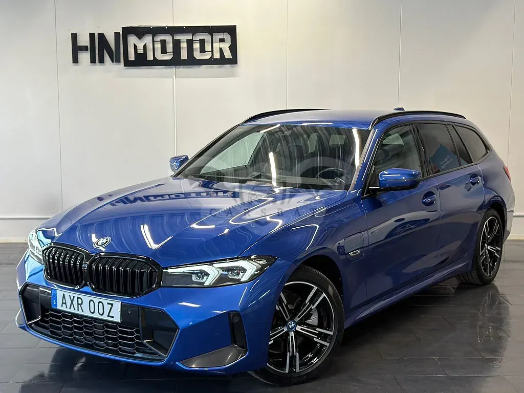 BMW 3 Series 330e 2023