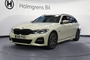 BMW 3 Series 330e 2022