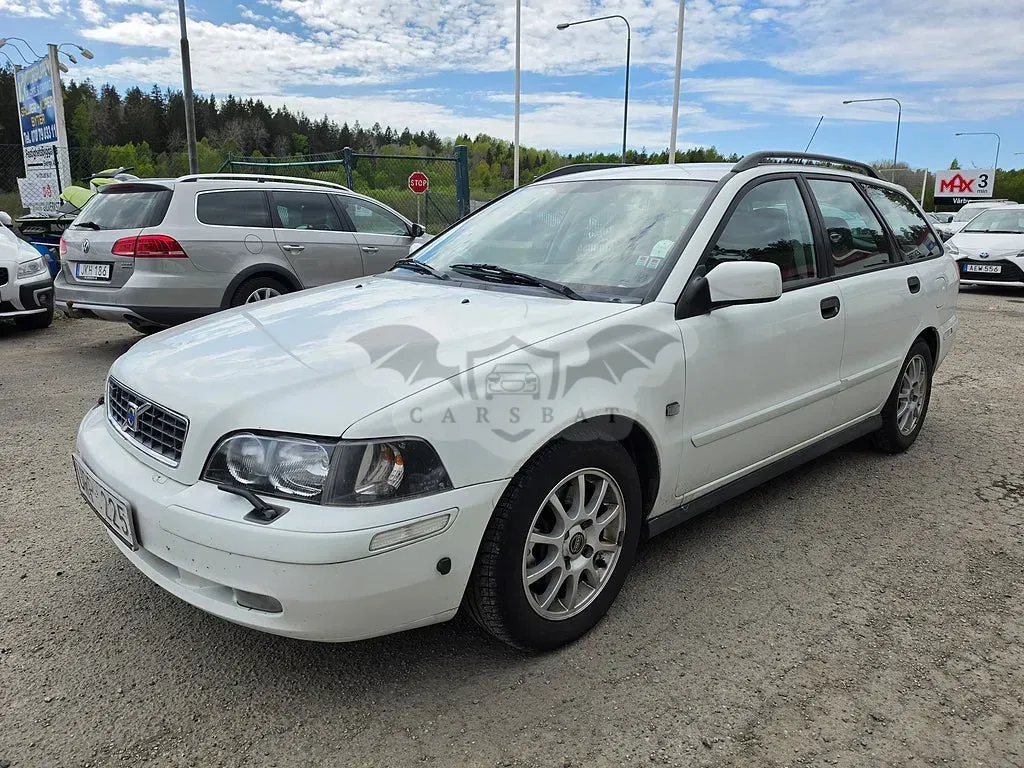 Volvo V40 2004