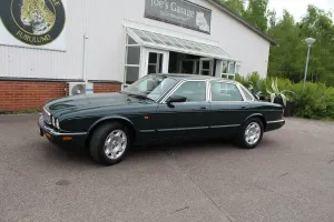 Jaguar XJ 2000