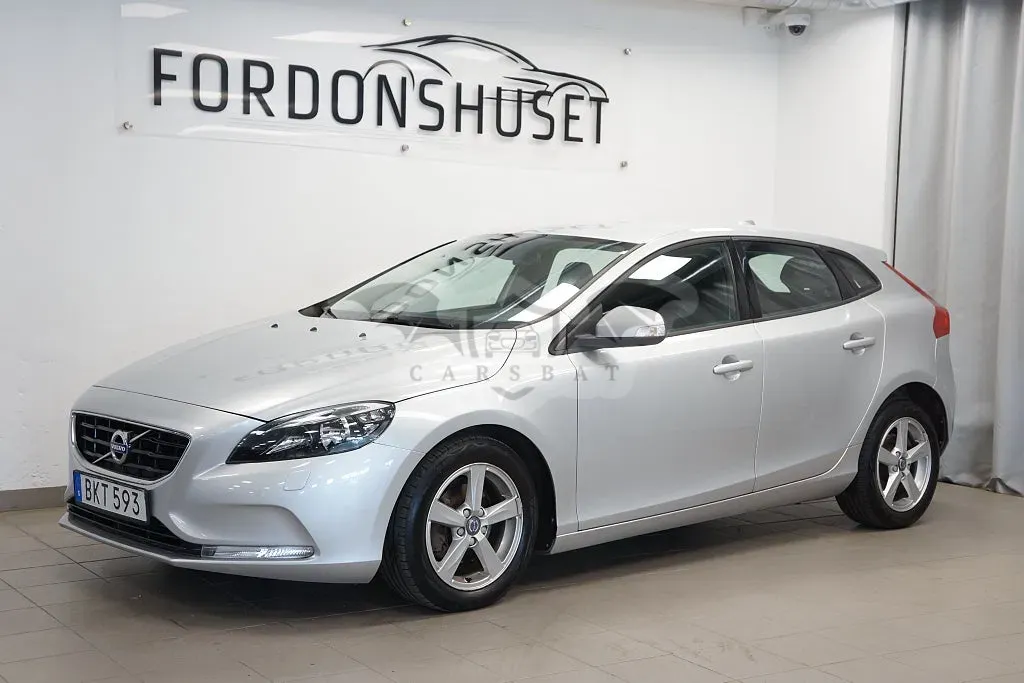 Volvo V40 2015