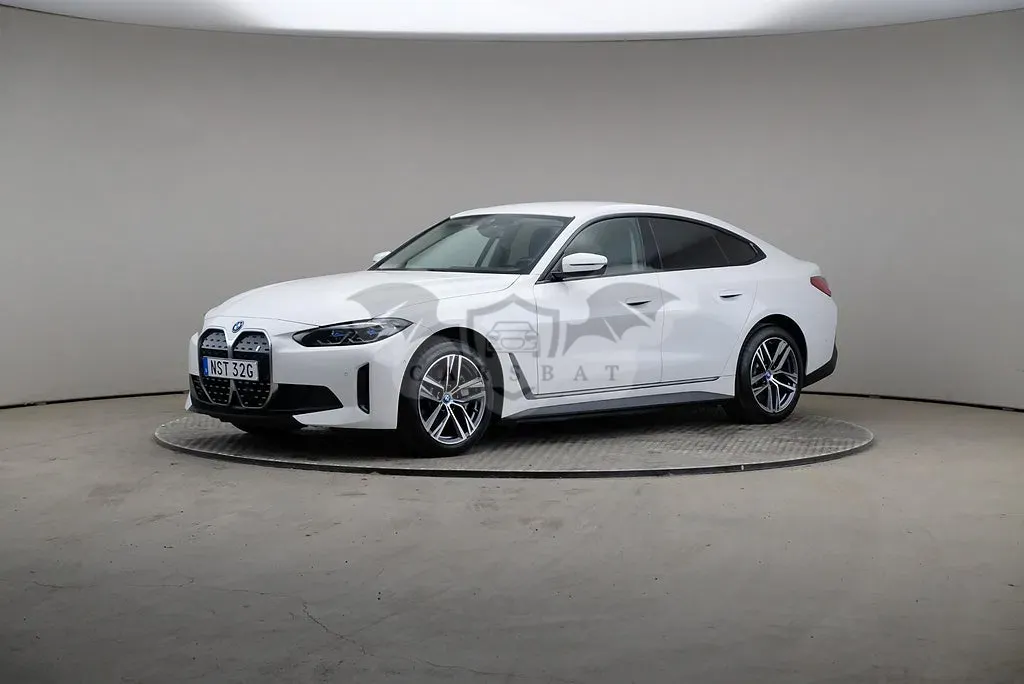 BMW i4 2024