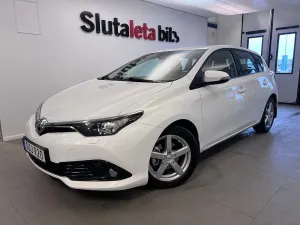 Toyota Auris 2015