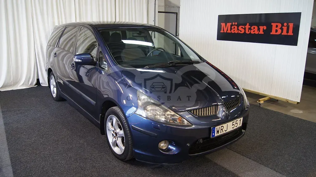 Mitsubishi Grandis 2004