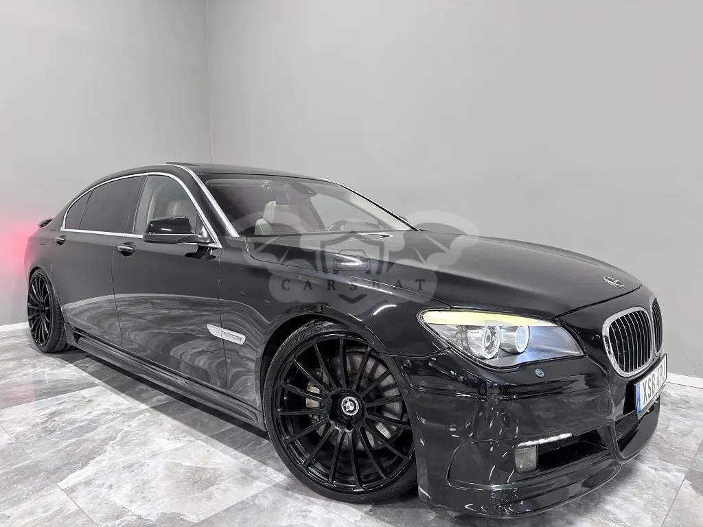BMW 7 Series 750 2011