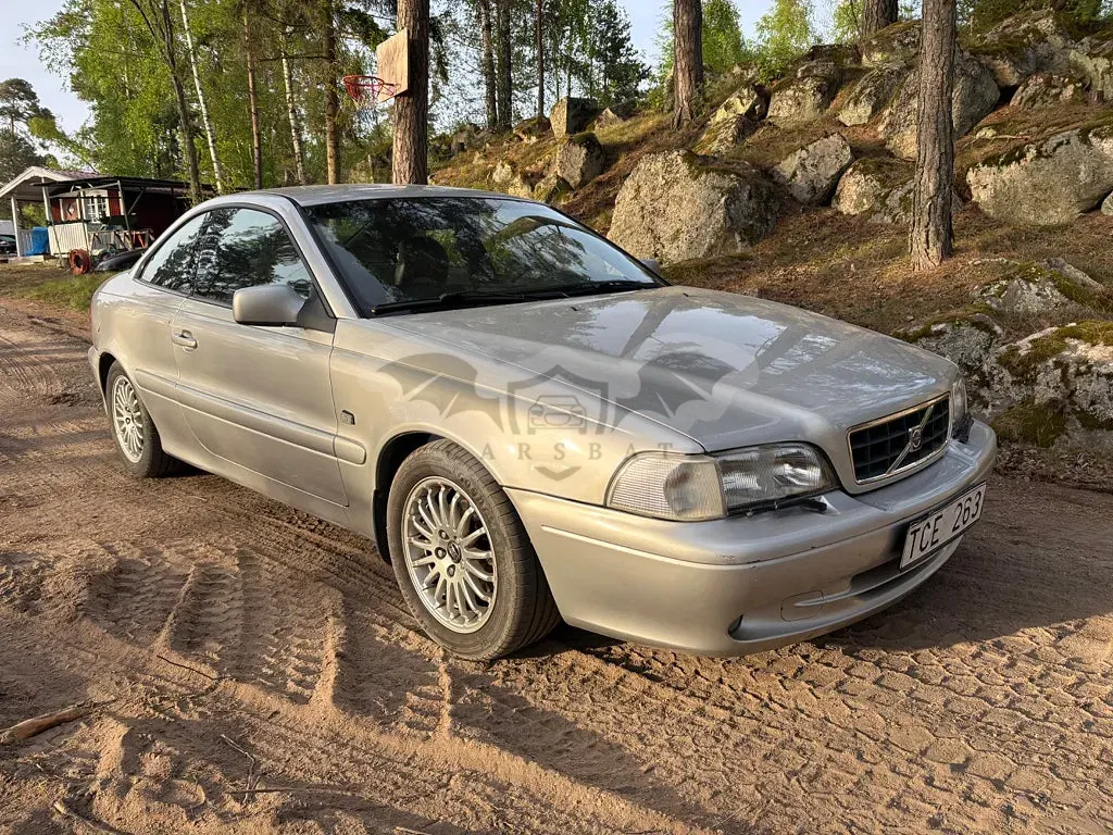 Volvo C70 2002
