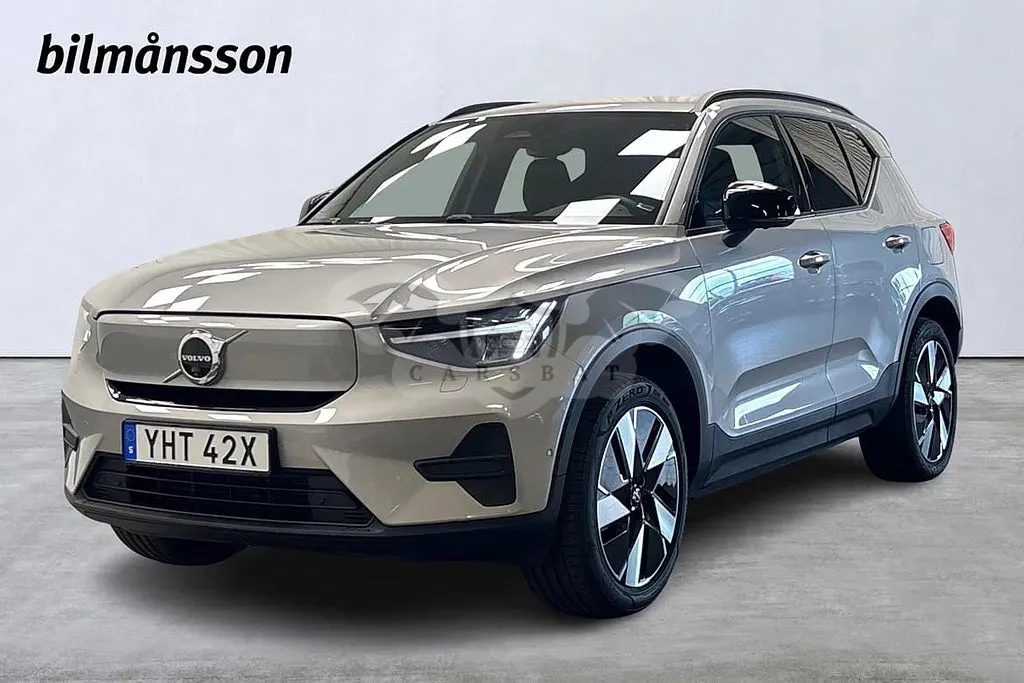 Volvo EX40 2025