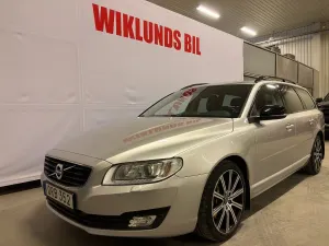 Volvo V70 2015
