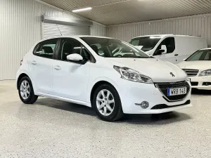Peugeot 208 2014