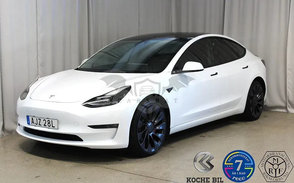 Tesla Model 3 2022