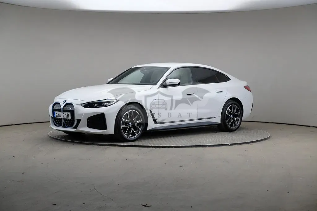 BMW i4 2023