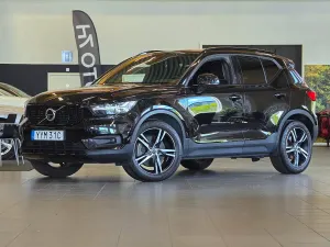 Volvo XC40 2021