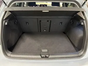 Volkswagen Golf 2025