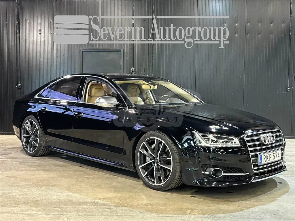 Audi S8 2015