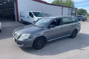 Toyota Avensis 2004