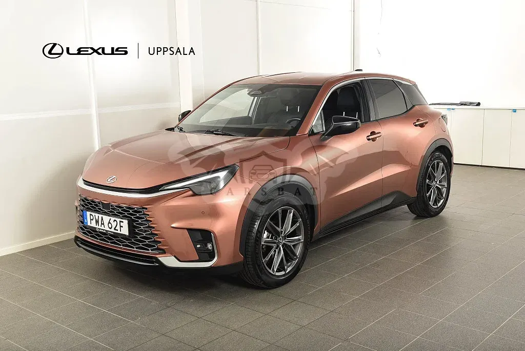 Lexus LBX 2024