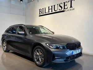 BMW 3 Series 330e 2021