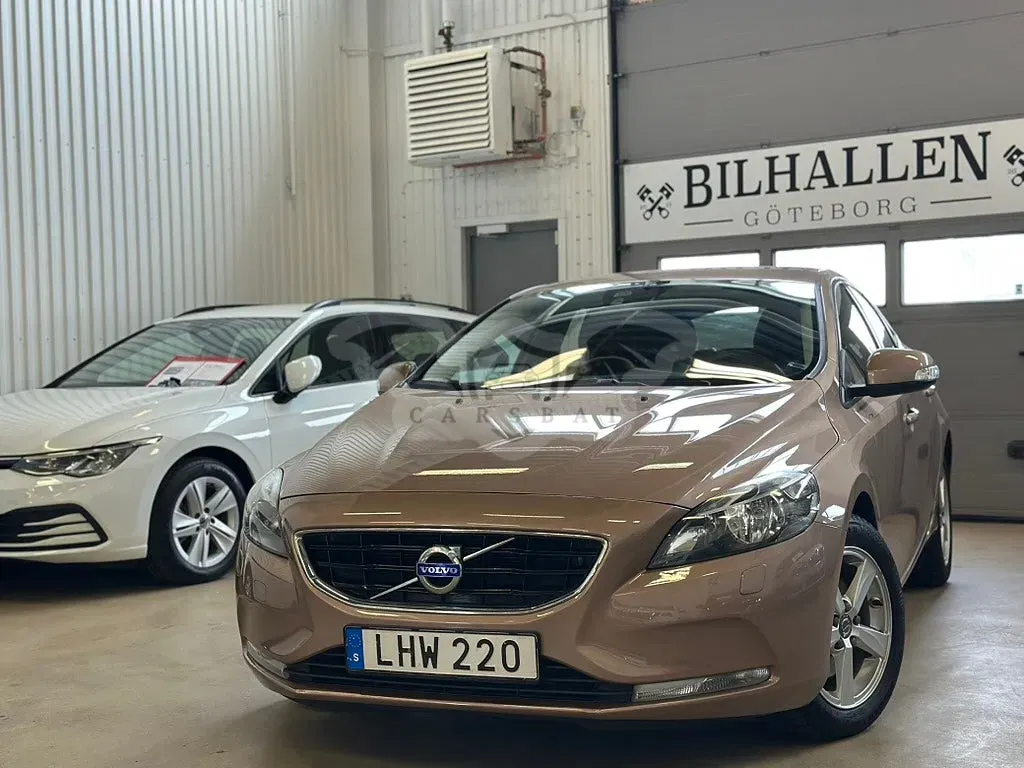Volvo V40 2015