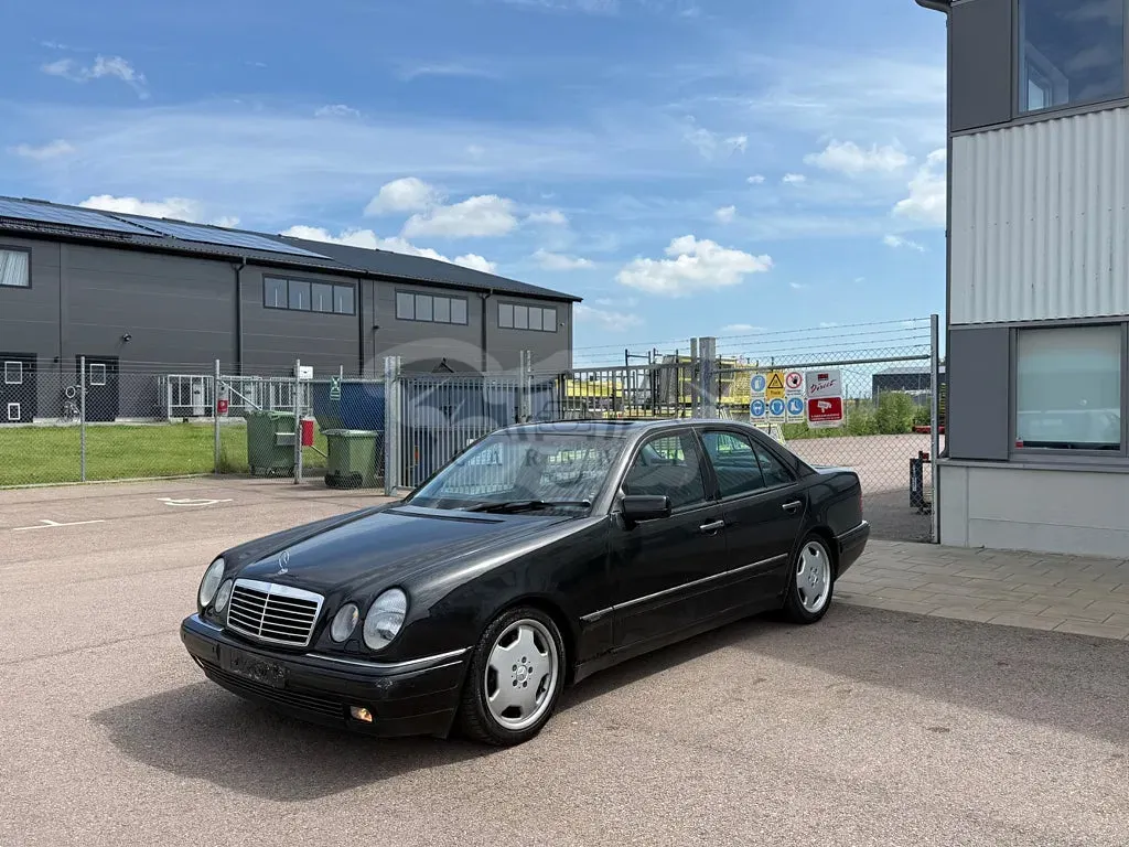 Mercedes-Benz E 1999