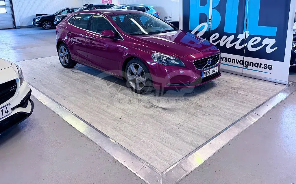 Volvo V40 2013