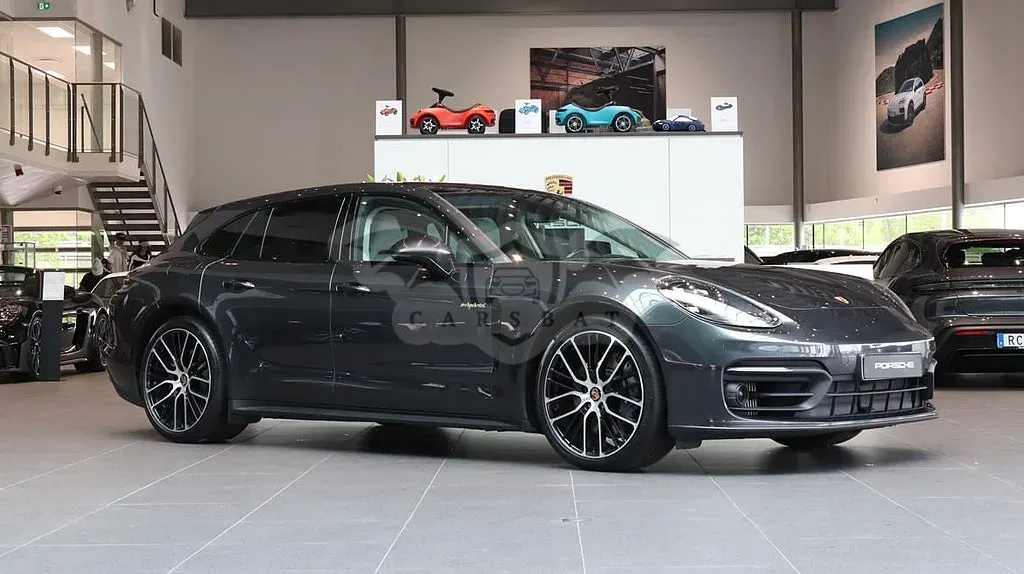 Porsche Panamera 2021