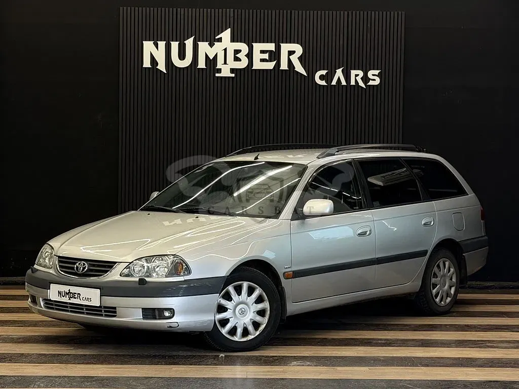 Toyota Avensis 2001