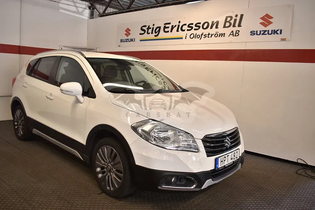 Suzuki S-Cross 2015