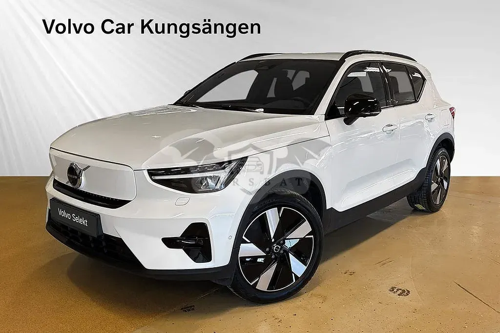 Volvo EX40 2026