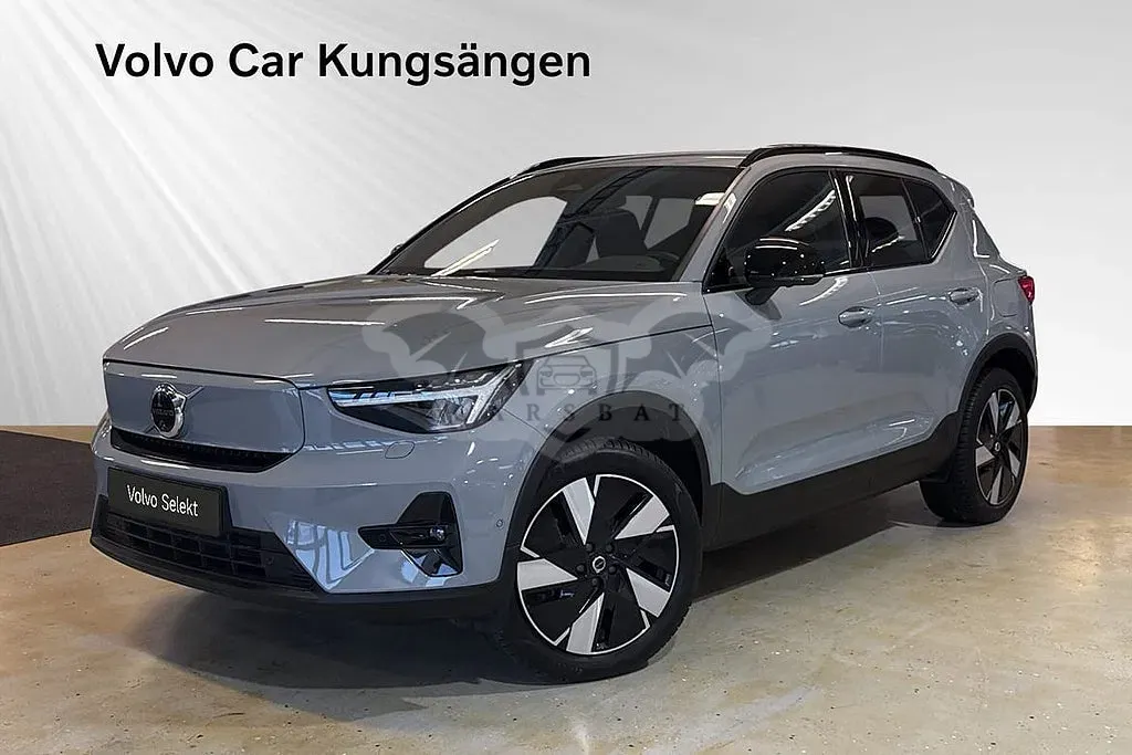 Volvo EX40 2026