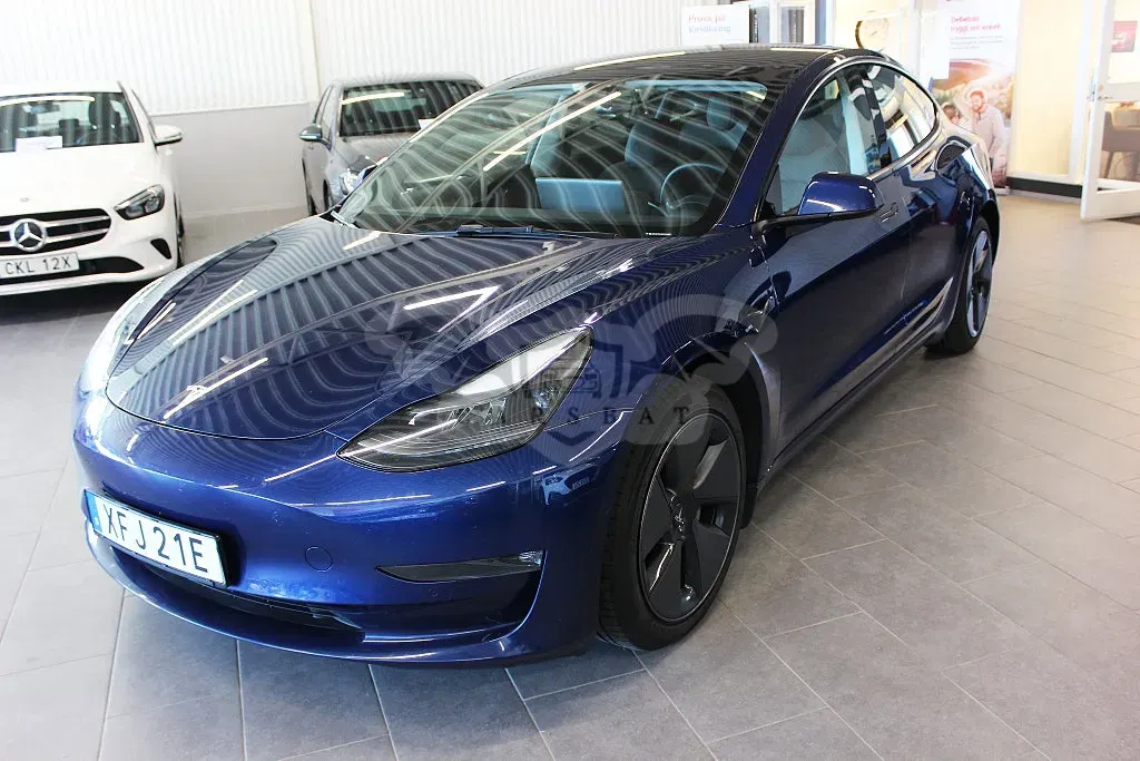 Tesla Model 3 2021