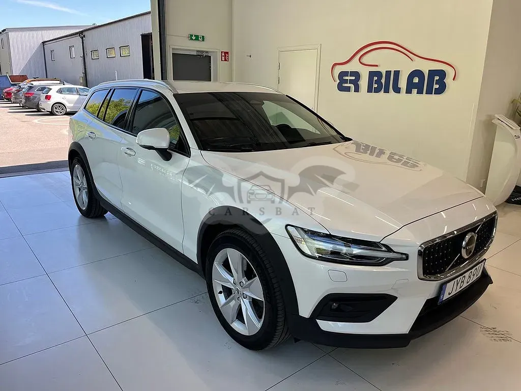 Volvo V60 2024