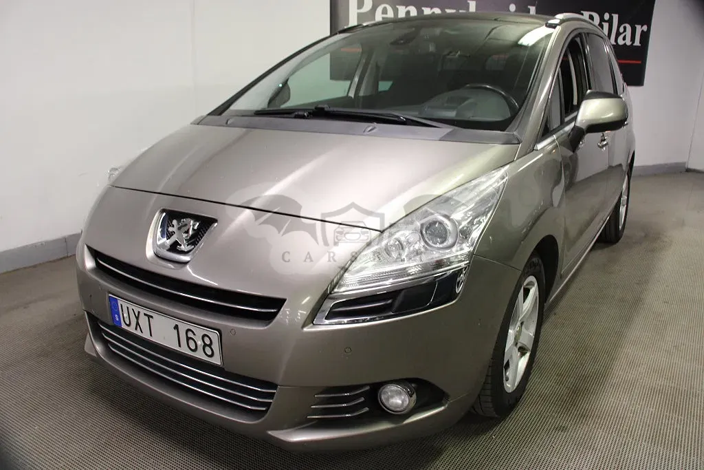 Peugeot 5008 2012