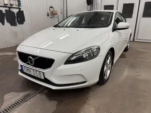 Volvo V40 2017