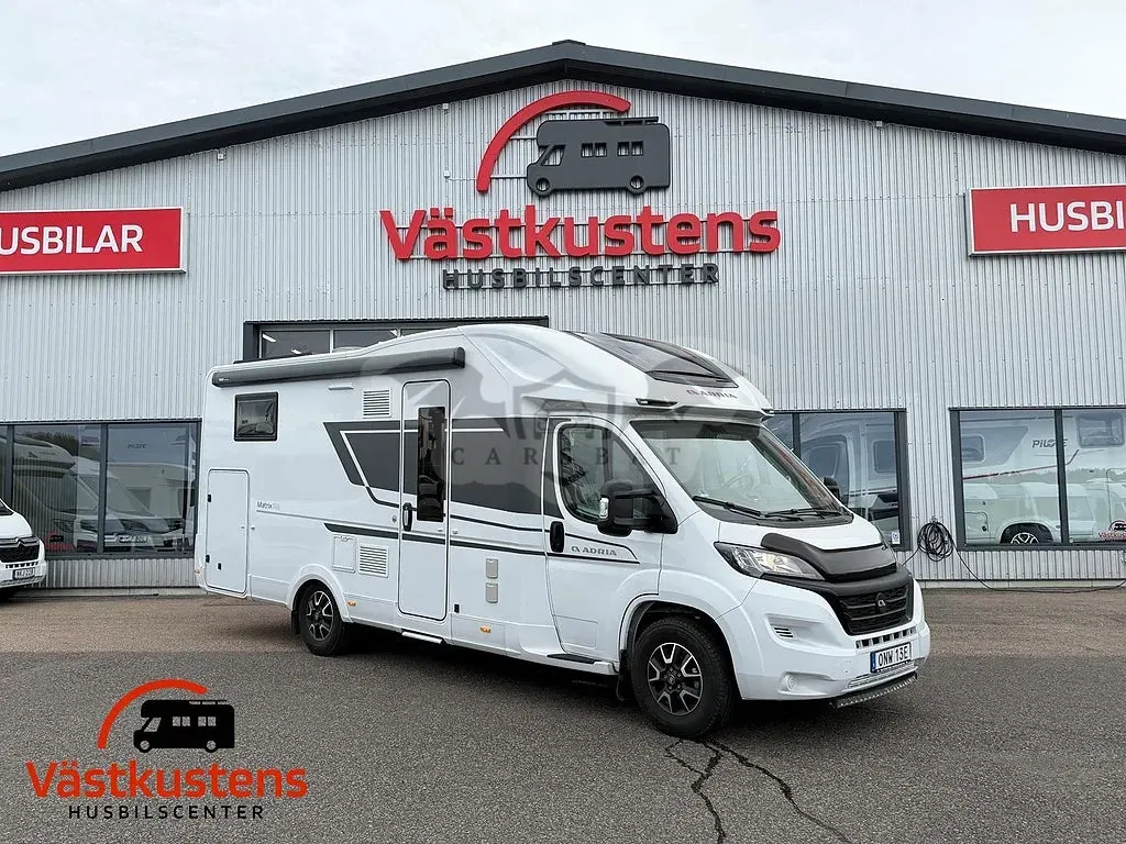 Adria matrix 670 sl / b-körkort / litium & solcell 2024