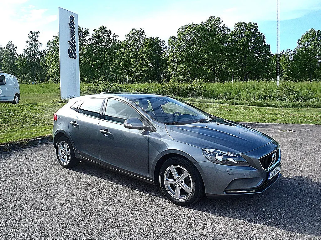 Volvo V40 2017