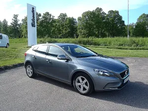 Volvo V40 2017