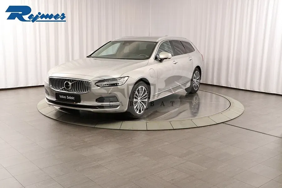 Volvo V90 2023