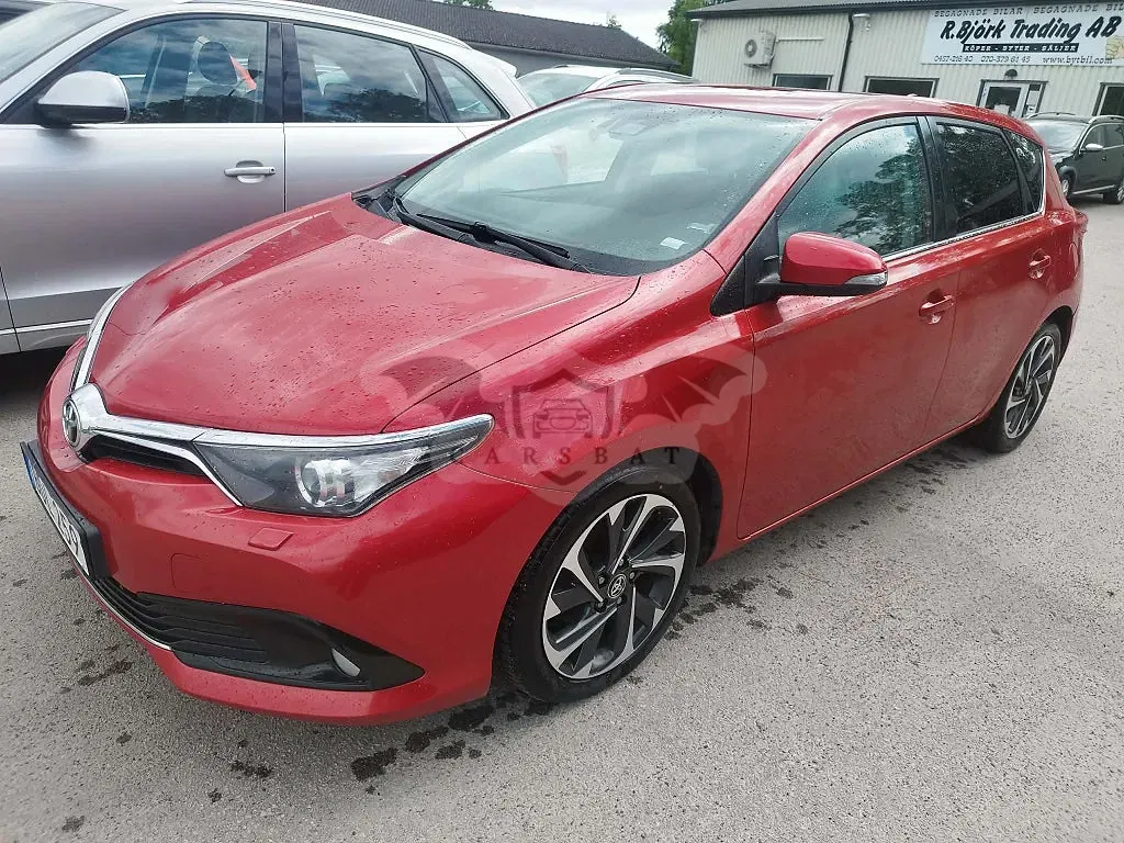 Toyota Auris 2015