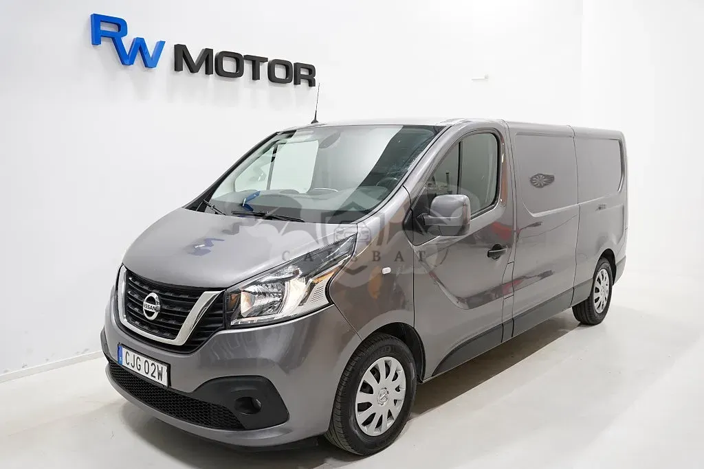 Nissan NV300 2020