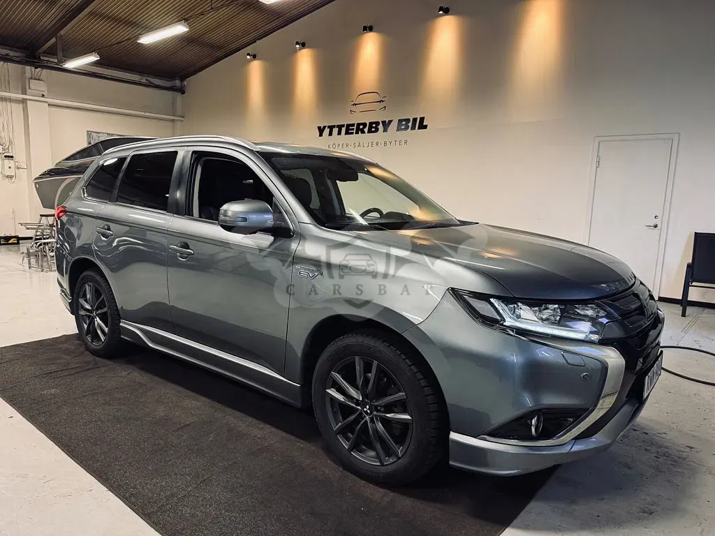 Mitsubishi Outlander 2016