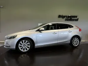 Volvo V40 2015