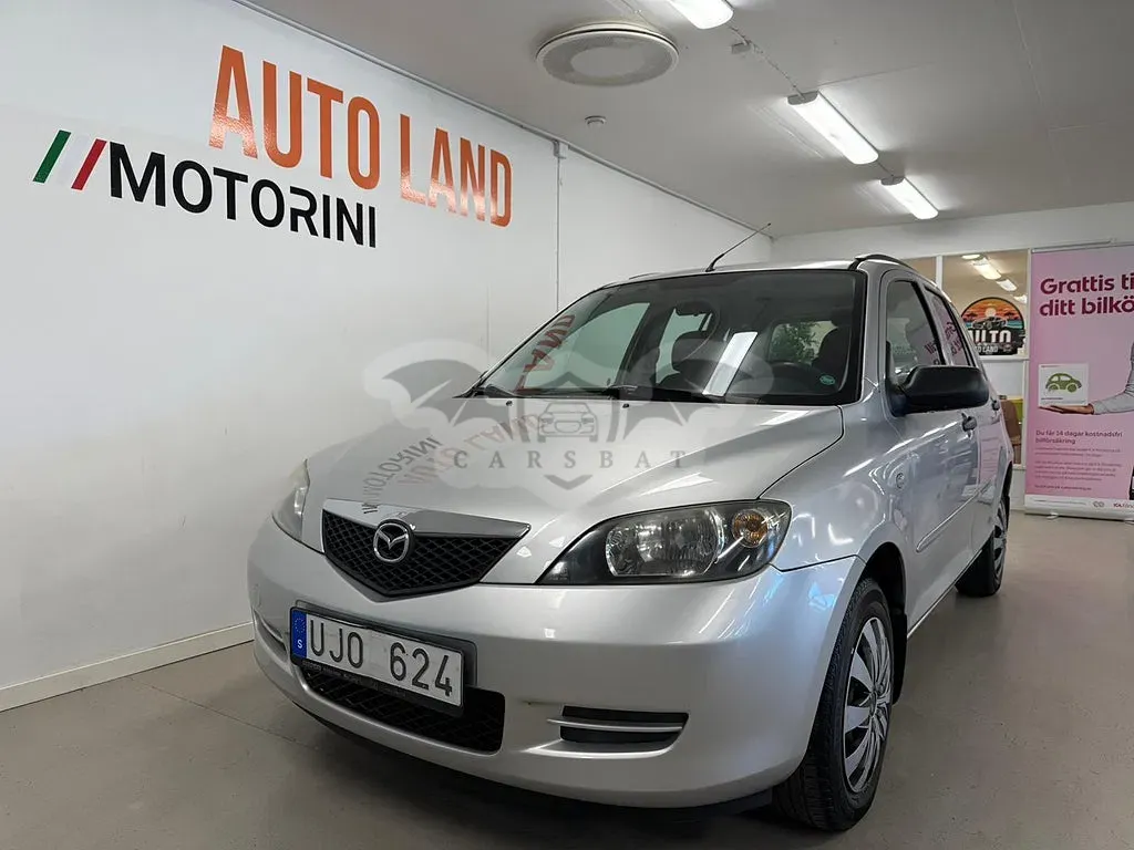 Mazda 2 2003