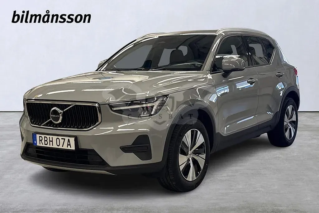 Volvo XC40 2025