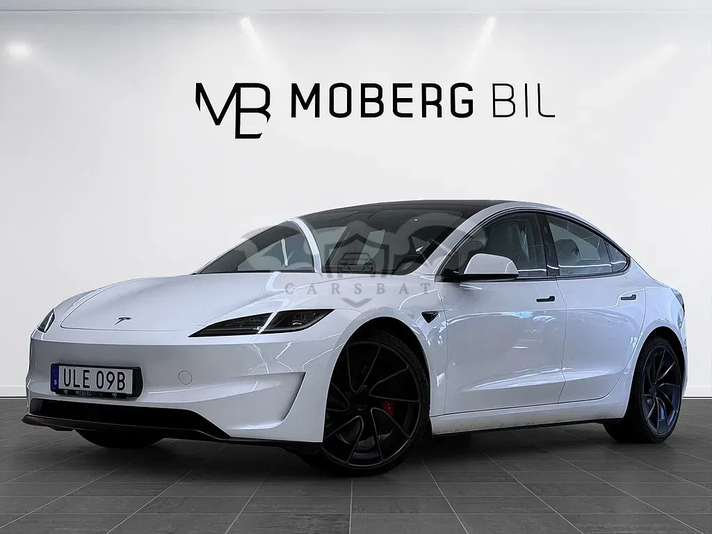 Tesla Model 3 2024
