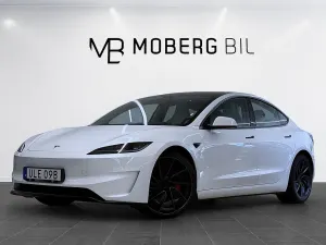 Tesla Model 3 2024