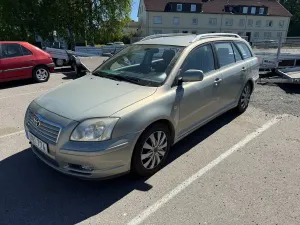 Toyota Avensis 2003